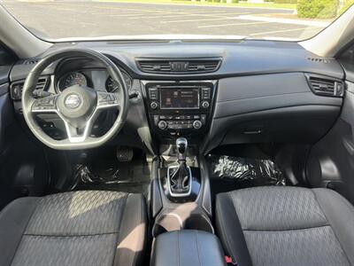 2018 Nissan Rogue S   - Photo 8 - Indianapolis, IN 46234