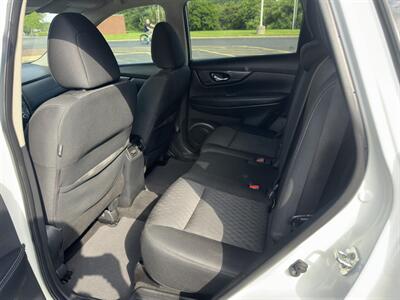 2018 Nissan Rogue S   - Photo 11 - Indianapolis, IN 46234