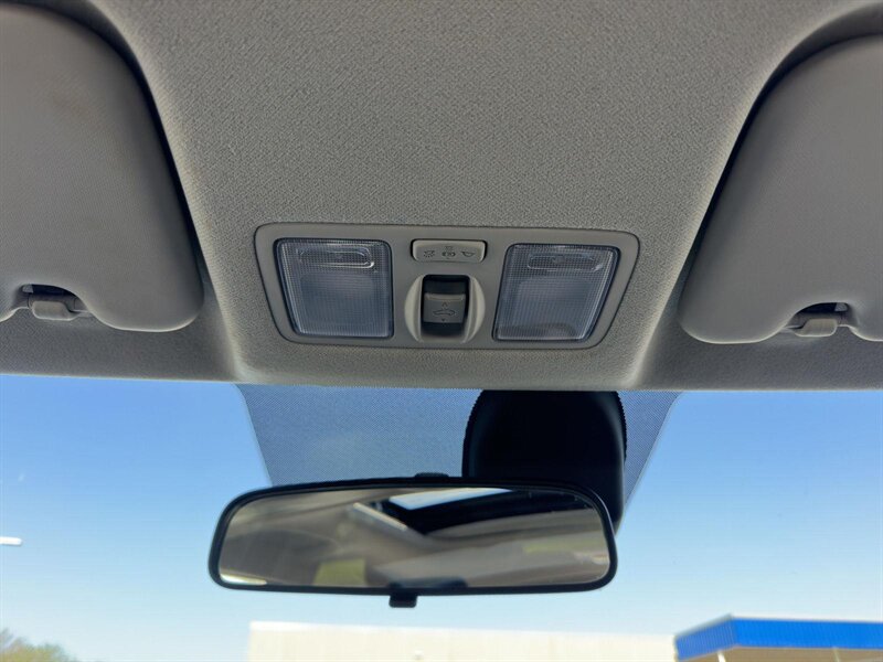 2022 Hyundai VENUE SEL - Photo 33 - Indianapolis, IN 46234