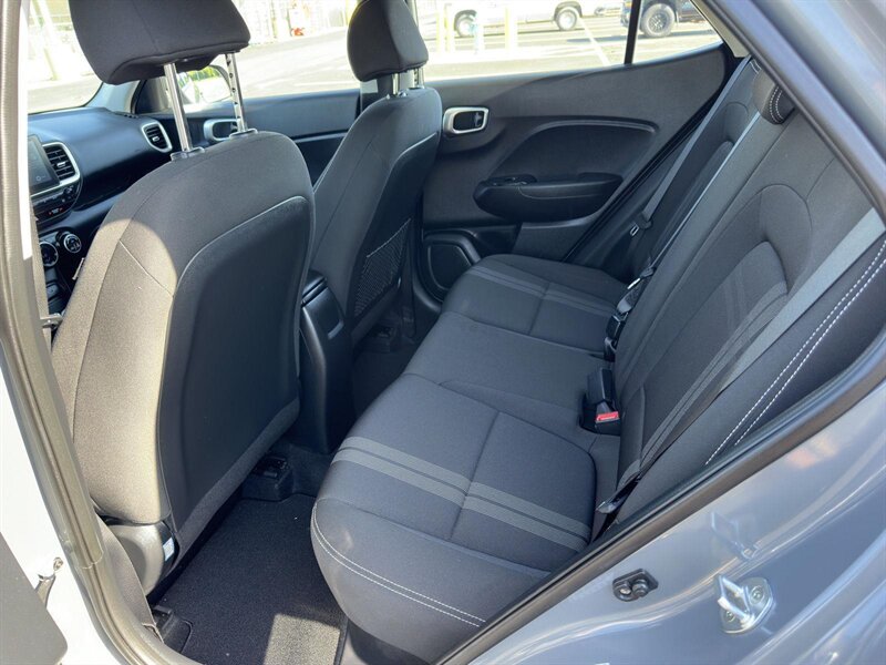 2022 Hyundai VENUE SEL - Photo 11 - Indianapolis, IN 46234