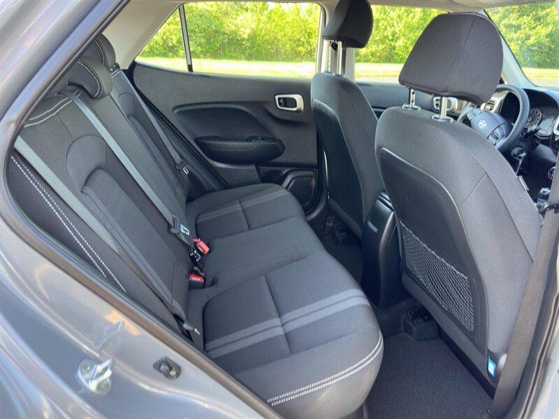 2022 Hyundai VENUE SEL - Photo 13 - Indianapolis, IN 46234