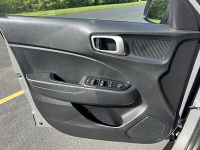 2022 Hyundai VENUE SEL - Photo 35 - Indianapolis, IN 46234