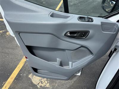 2018 Ford Transit 150   - Photo 18 - Indianapolis, IN 46234
