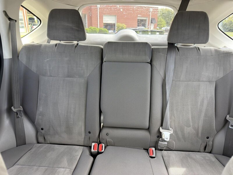 2013 Honda CR-V LX - Photo 12 - Indianapolis, IN 46234