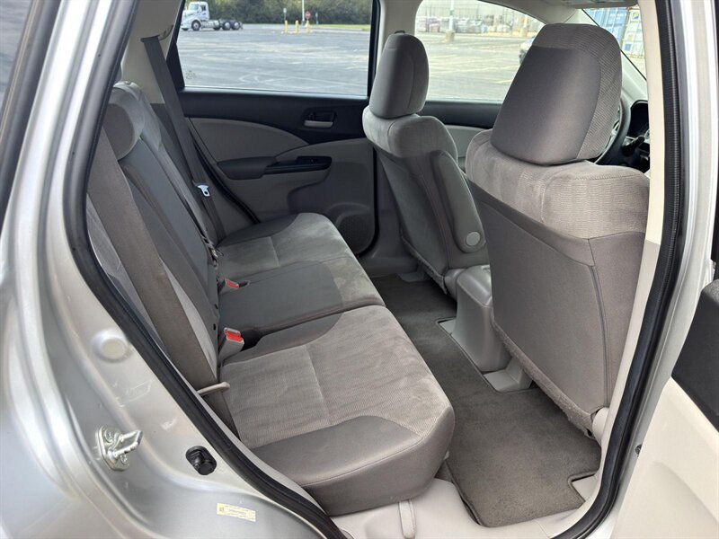 2013 Honda CR-V LX - Photo 13 - Indianapolis, IN 46234