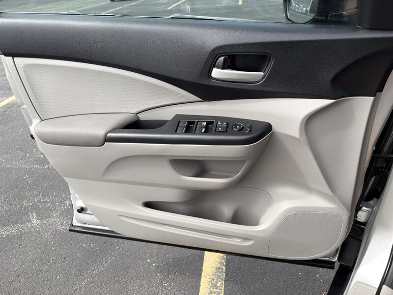 2013 Honda CR-V LX - Photo 29 - Indianapolis, IN 46234