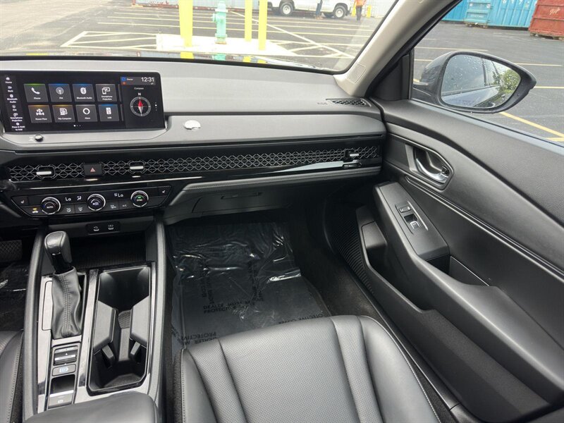 2023 Honda Accord Hybrid EX-L - Photo 10 - Indianapolis, IN 46234