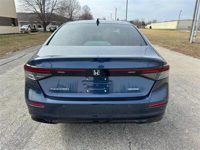 2023 Honda Accord Hybrid EX-L   - Photo 5 - Indianapolis, IN 46234