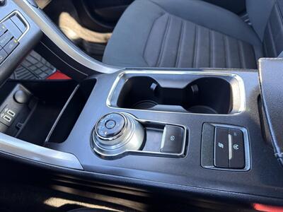 2020 Ford Fusion SE - Photo 33 - Indianapolis, IN 46234
