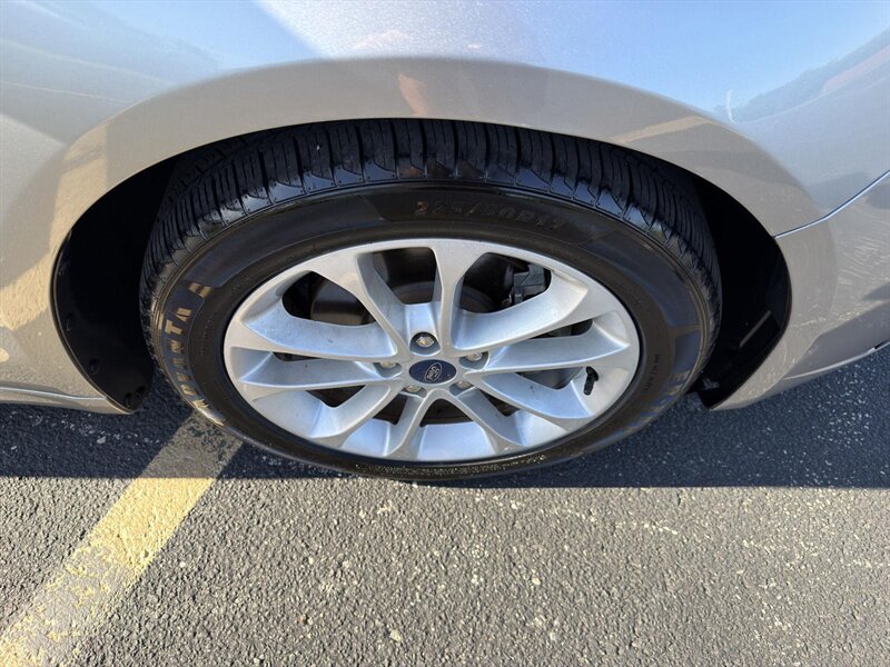 2020 Ford Fusion SE - Photo 41 - Indianapolis, IN 46234