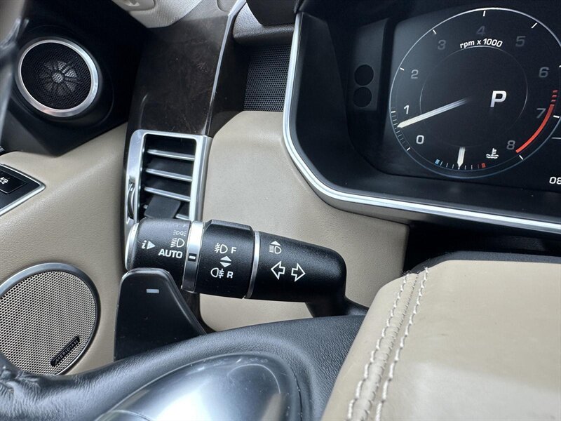 2015 Land Rover Range Rover HSE - Photo 16 - Indianapolis, IN 46234