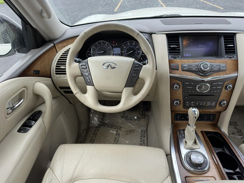 2013 INFINITI QX56 - Photo 8 - Indianapolis, IN 46234