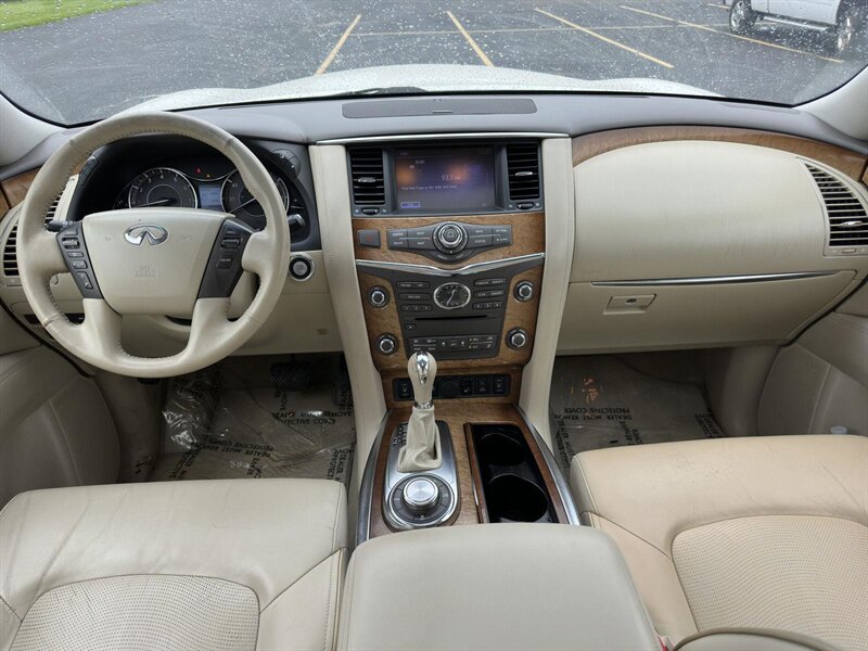 2013 INFINITI QX56 - Photo 7 - Indianapolis, IN 46234