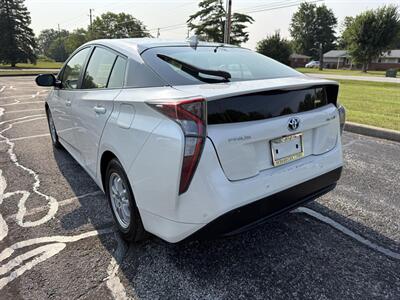 2017 Toyota Prius Two Eco   - Photo 6 - Indianapolis, IN 46234
