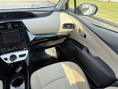 2017 Toyota Prius Two Eco   - Photo 9 - Indianapolis, IN 46234