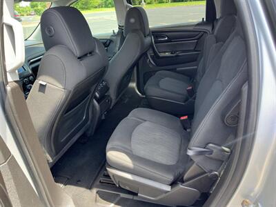 2016 Chevrolet Traverse LT   - Photo 11 - Indianapolis, IN 46234