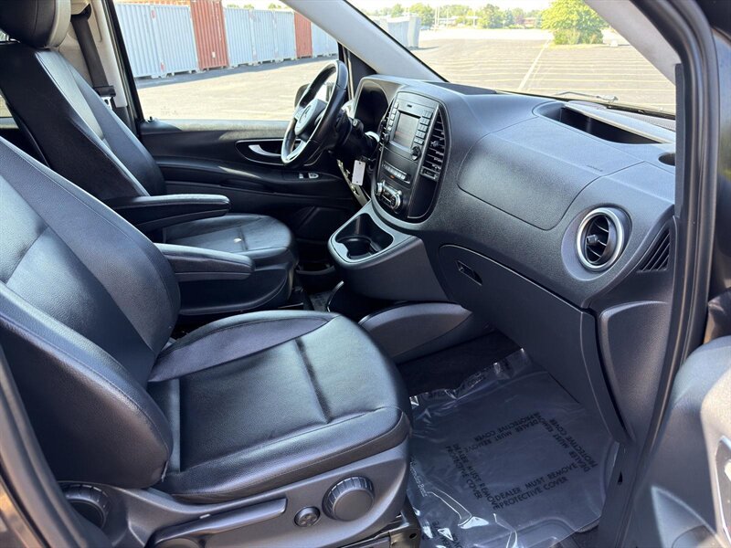 2018 Mercedes-Benz Metris Worker Passenger - Photo 15 - Indianapolis, IN 46234