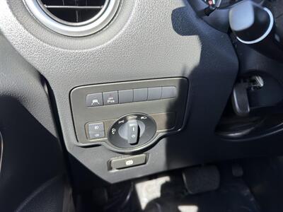 2018 Mercedes-Benz Metris Worker Passenger - Photo 19 - Indianapolis, IN 46234