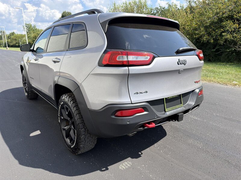 2018 Jeep Cherokee Trailhawk - Photo 6 - Indianapolis, IN 46234