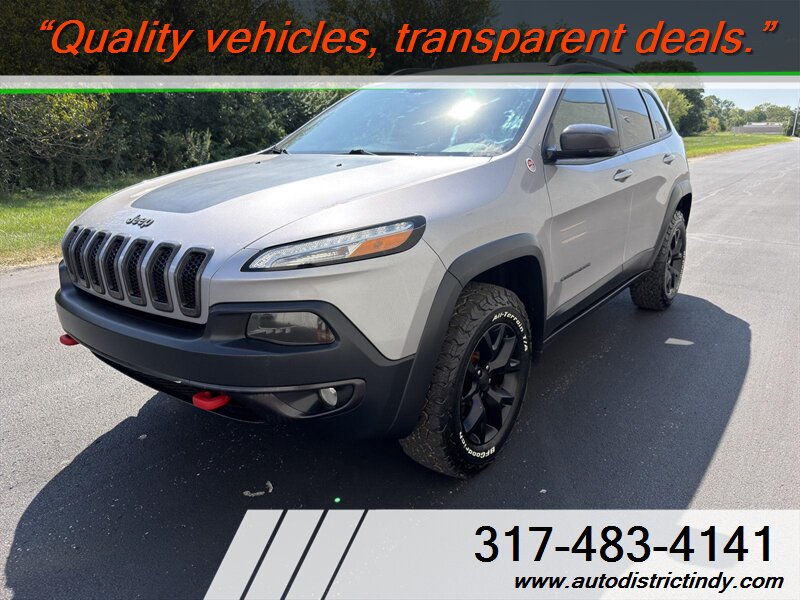 2018 Jeep Cherokee Trailhawk   - Photo 1 - Indianapolis, IN 46234