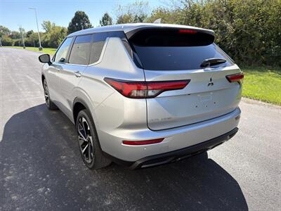 2022 Mitsubishi Outlander ES - Photo 6 - Indianapolis, IN 46234