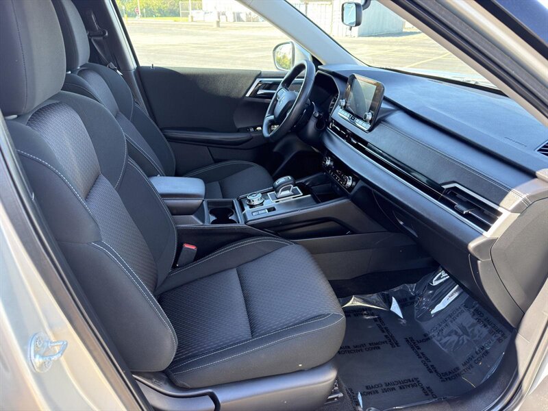 2022 Mitsubishi Outlander ES - Photo 13 - Indianapolis, IN 46234