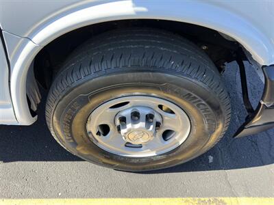 2017 Chevrolet Express 2500   - Photo 25 - Indianapolis, IN 46234