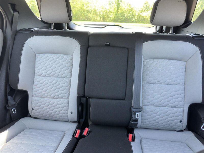 2019 Chevrolet Equinox LS - Photo 12 - Indianapolis, IN 46234