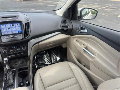 2017 Ford Escape SE - Photo 9 - Indianapolis, IN 46234