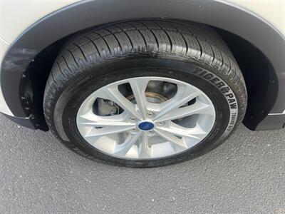 2017 Ford Escape SE   - Photo 43 - Indianapolis, IN 46234