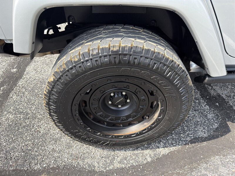 2012 Jeep Wrangler Unlimited Sahara - Photo 31 - Indianapolis, IN 46234