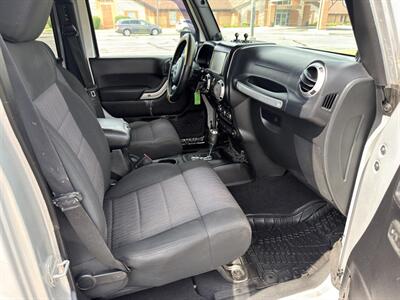 2012 Jeep Wrangler Unlimited Sahara - Photo 14 - Indianapolis, IN 46234