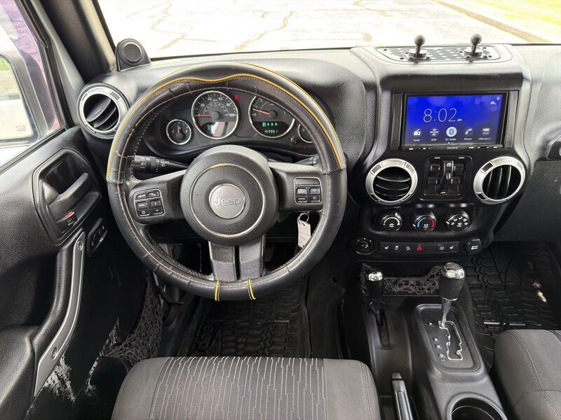 2012 Jeep Wrangler Unlimited Sahara - Photo 8 - Indianapolis, IN 46234