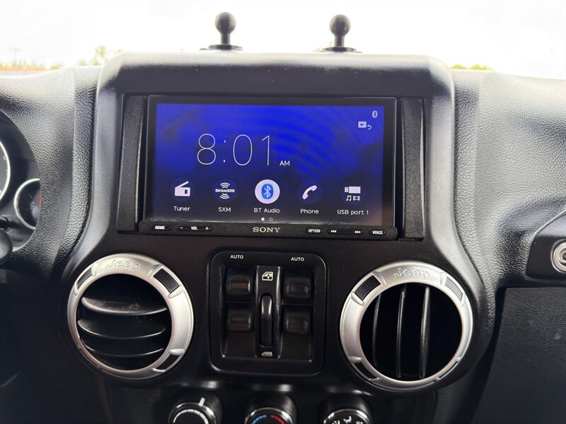 2012 Jeep Wrangler Unlimited Sahara - Photo 20 - Indianapolis, IN 46234