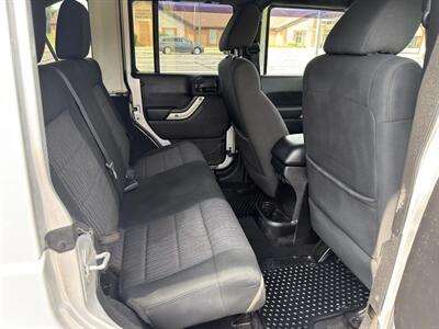 2012 Jeep Wrangler Unlimited Sahara - Photo 13 - Indianapolis, IN 46234