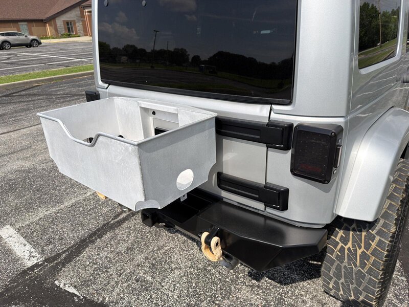 2012 Jeep Wrangler Unlimited Sahara - Photo 25 - Indianapolis, IN 46234