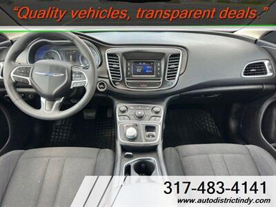 2016 Chrysler 200 Limited - Photo 8 - Indianapolis, IN 46234