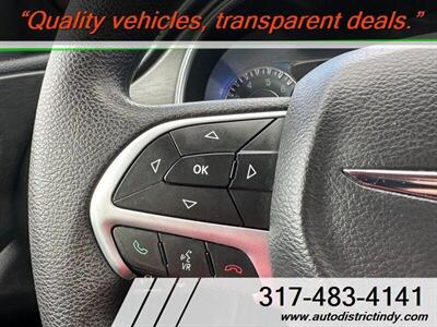 2016 Chrysler 200 Limited - Photo 24 - Indianapolis, IN 46234