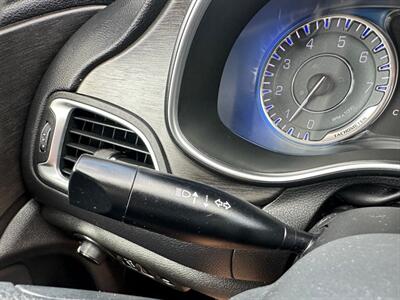2016 Chrysler 200 Limited   - Photo 21 - Indianapolis, IN 46234
