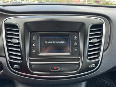 2016 Chrysler 200 Limited   - Photo 26 - Indianapolis, IN 46234