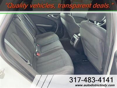 2016 Chrysler 200 Limited - Photo 13 - Indianapolis, IN 46234
