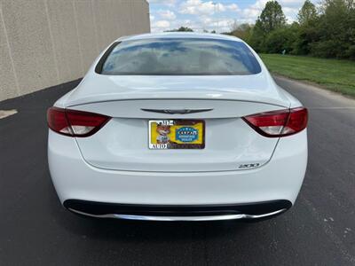 2016 Chrysler 200 Limited   - Photo 5 - Indianapolis, IN 46234