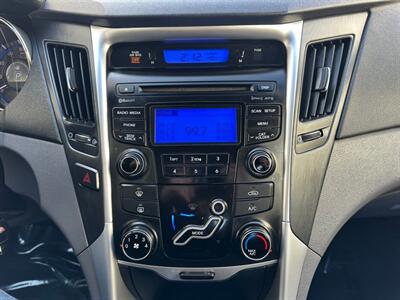 2013 Hyundai SONATA GLS   - Photo 16 - Indianapolis, IN 46234