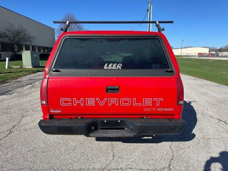 1995 Chevrolet W/T - Photo 5 - Indianapolis, IN 46234