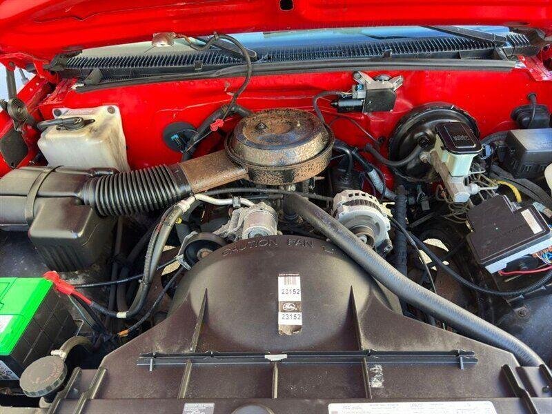 1995 Chevrolet W/T - Photo 16 - Indianapolis, IN 46234