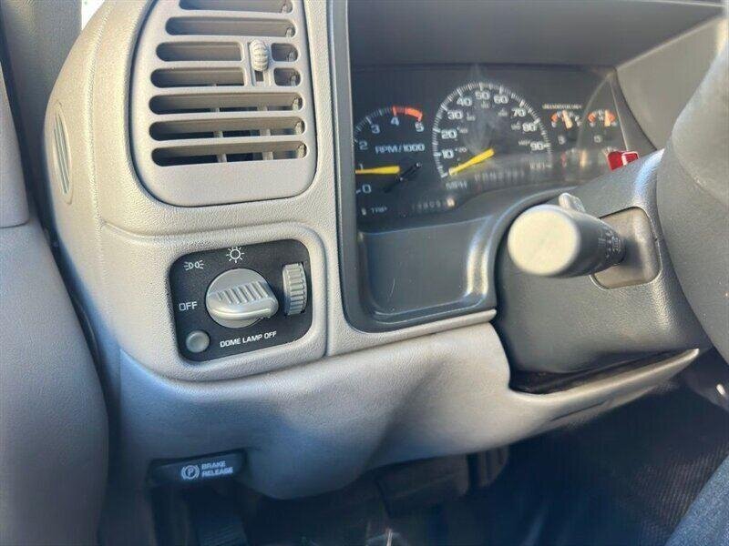 1995 Chevrolet W/T - Photo 12 - Indianapolis, IN 46234