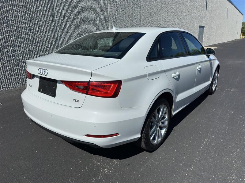 2015 Audi A3 2.0 Premium TDI - Photo 4 - Indianapolis, IN 46234