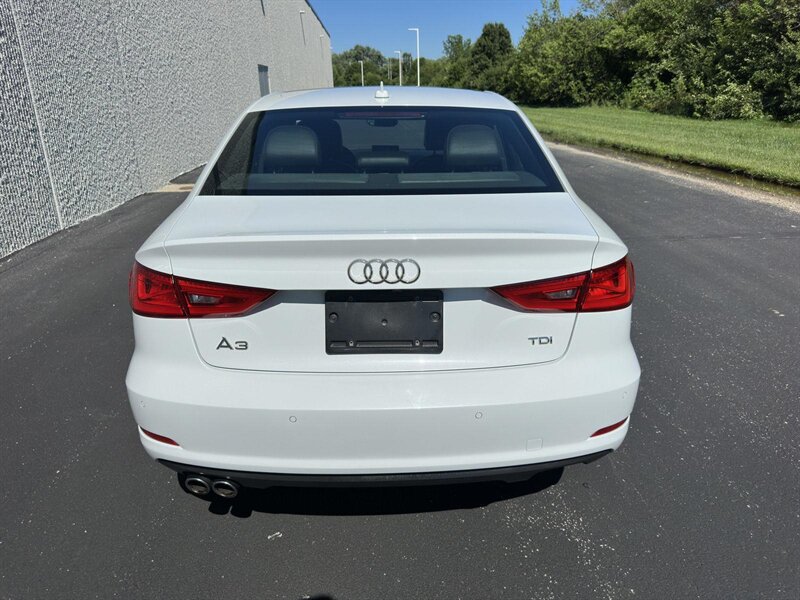2015 Audi A3 2.0 Premium TDI - Photo 5 - Indianapolis, IN 46234