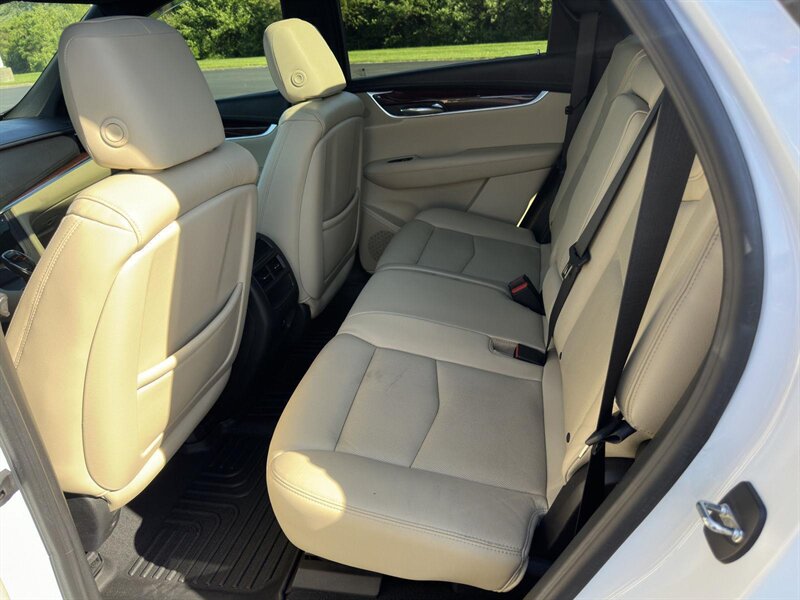 2018 Cadillac XT5 Luxury - Photo 11 - Indianapolis, IN 46234