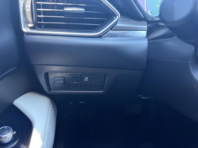 2022 Mazda CX-5 2.5 S Premium - Photo 18 - Indianapolis, IN 46234